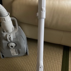 日立　HITACHI  掃除機　紙パック式　白　ホワイトの画像