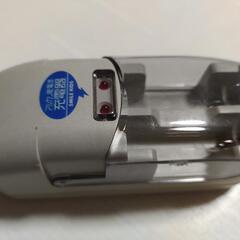 （お譲り先決まりました）【無料】アルカリ乾電池充電器