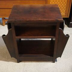 北海道民芸家具(HOKUMIN)の#440 樺無垢材サイドテーブルです