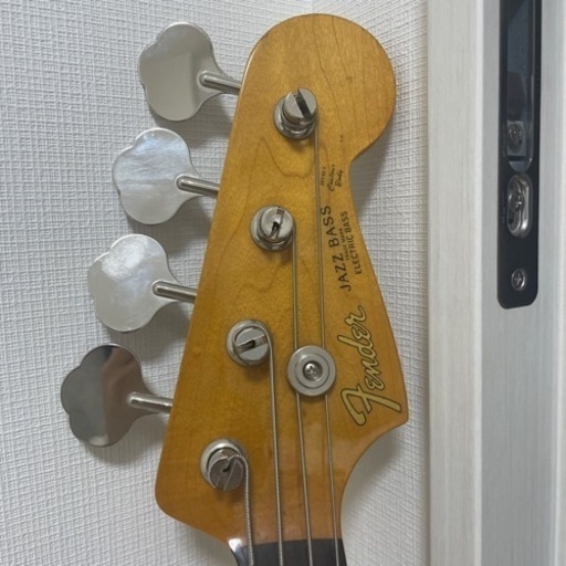 最終処分価格！フェンダー　ベース　fender
