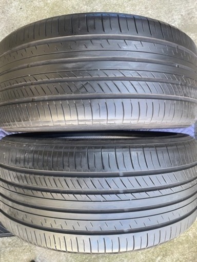 245/40R19 中古タイヤ　YOKOHAMA とGOODYEAR 