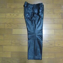 【美品】本革レザーパンツ 本牛革の画像