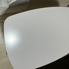 ニトリ折りたたみテーブルの画像