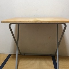 【無料】一枚板の机、シンプル収納の画像