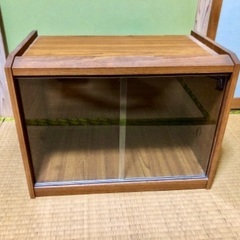 棚　（食器棚、テレビ台としても使えます）