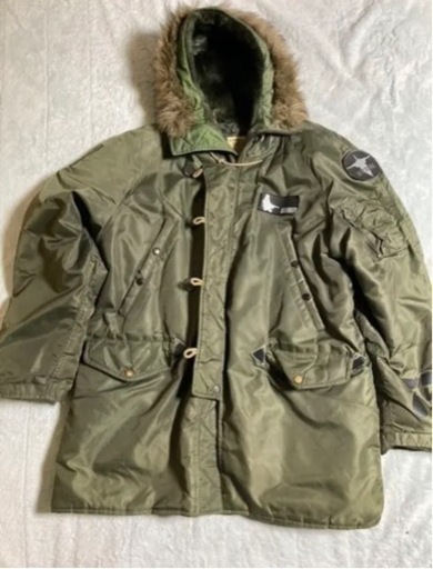 AVIREX 　ワッペンロゴ入りフライトジャケット