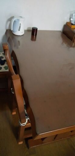 再投稿です。ダイニングテーブル（ニトリ製）