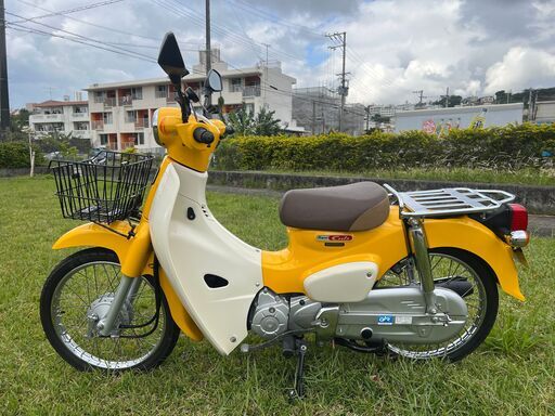 ホンダのスーパーカブ 300キロ未満 ほぼ新車