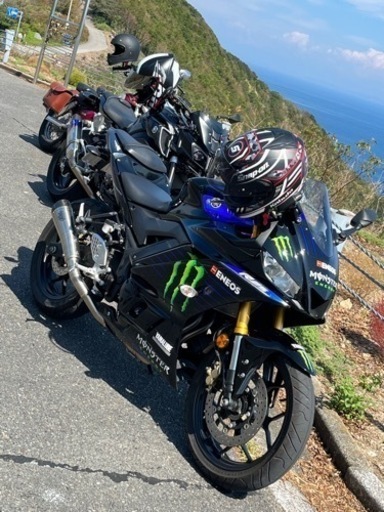 ヤマハ yzf-r25 Monster Energy motoGP Edition