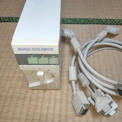 vga 切替器 3入力　パソコンモニター　接続端子の画像