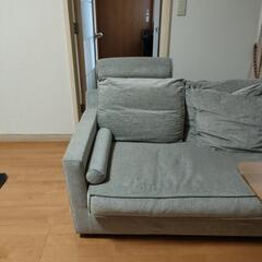 オットマン付きソファ三人掛けの画像