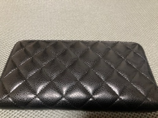 シャネル　キャビアスキン　長財布
