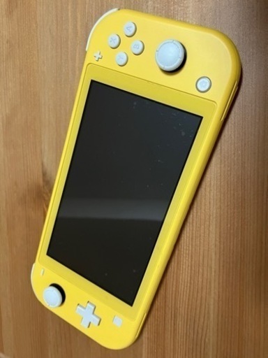 NINTENDO SWITCH LITE イエロー