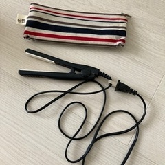 ヘアアイロン　ポーチ付きの画像