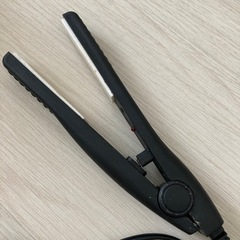 ヘアアイロン　ポーチ付き