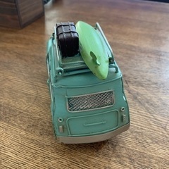 ブリキカー貯金箱の画像