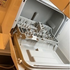 Panasonicコンパクト食器洗い機＆キッチン台の画像