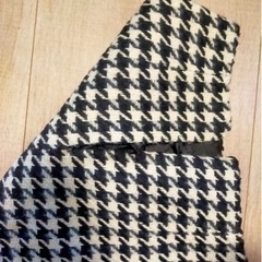 千鳥高級感溢れる膝丈スカートの画像