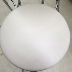 北海道 千歳市/恵庭市 近郊配送可能 東谷 2人掛け カウンターテーブル ホワイト チェア2脚 の画像