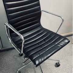 イームズアルミナムチェア　本革　リプロダクト製品　　中古　　1脚...