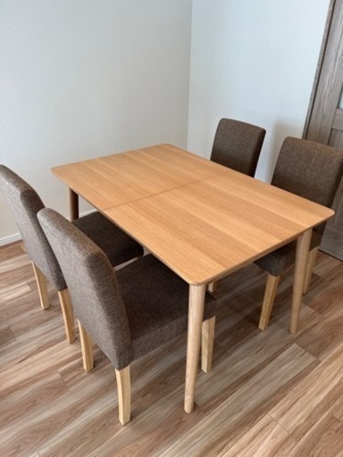 【新品】ダイニングテーブルセット イス付き モデルルーム