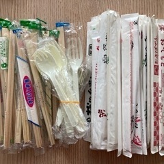 割り箸70膳＋プラスチックスプーン類14点