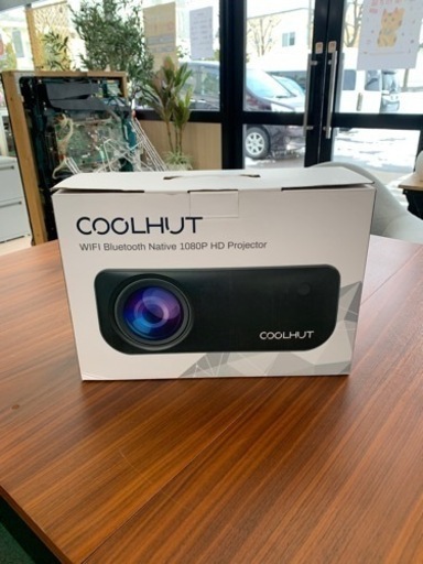 新品　FINATI CoolHut プロジェクタースマホ接続可能 　xt-01