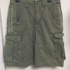 メンズ　ハーフパンツ カーキ色　レディースも可