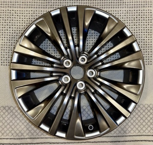 トヨタ８０系ハリアー１９インチ純正アルミホイール（１本）