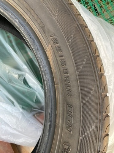 夏タイヤ　185/60R16