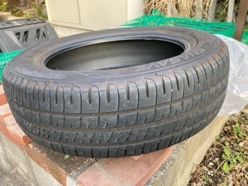 夏タイヤ　185/60R16