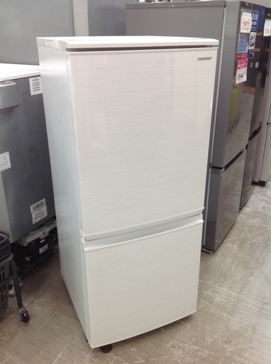 137L 冷凍冷蔵庫 シャープ SJ-D14E-W 【9651438】