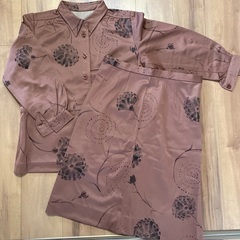 未使用品！　レトロ　　婦人服　スカートスーツ