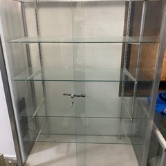 ガラスショーケース値下げ受付ます！