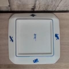 【取引完了】🌻あげます⑭愛嬌のある角皿 有田焼 白峯窯 祥瑞花鳥 ４枚の画像