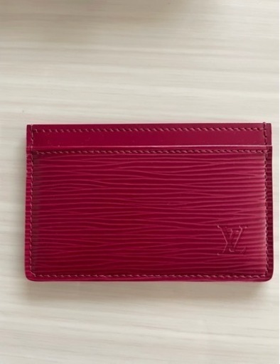 LOUIS VUITTOカードケース