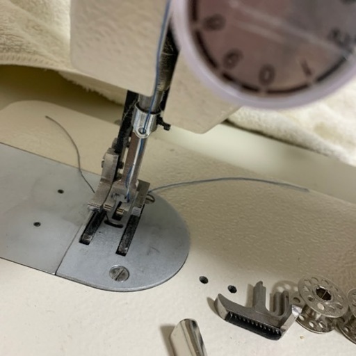 美品／厚革対応上下送りポータブル工業用ミシン