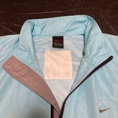 NIKE ウインドブレーカー　値下げの画像