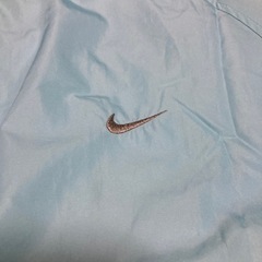 NIKE ウインドブレーカー　値下げの画像