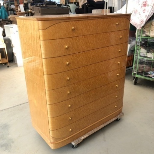 松創/MATSUSO バーズアイメープル8段チェスト 新品参考価格110万円