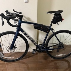 値下げしました！🚴【ロードバイク】TREK 備品付き