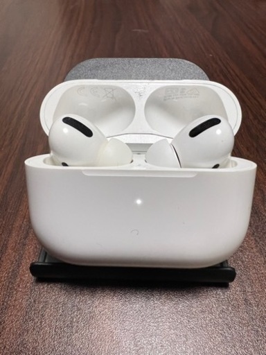 アップル　AirPods pro 第一世代^o^