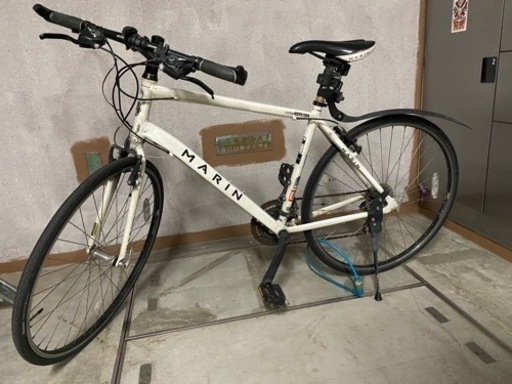 MARIN クロスバイク　白