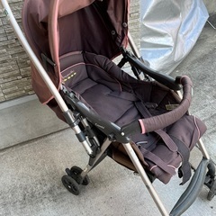 ベビーカー　コンビの画像
