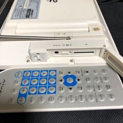 地デジチューナー内蔵　9インチ防水ポータブルDVDプレーヤー AIVN RV-909Wの画像