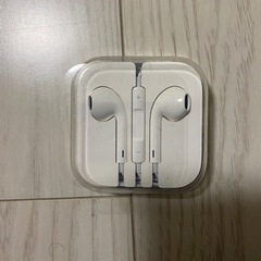 iPhone イヤホン（受け渡しのお相手と日時を調整中です。）