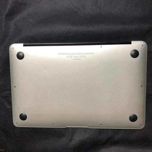 「MacBook Air 11インチ Late 2010 MC506J/A」約1キロの小型軽量薄型モバイルノートPC / C2D(デュアルコア 1.4GHz） / SSD-128GB / Webカメラ / Bluetooth / 無線LAN / MacOS(Mojave)&Office2019とWin10＆Office2010の選択起動可能  / 中古美品