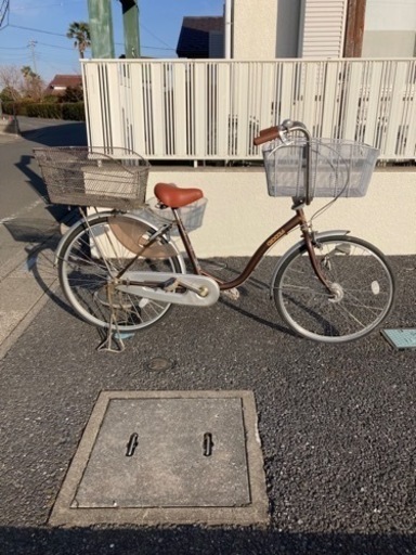 子供乗せの自転車に籠をつけました。