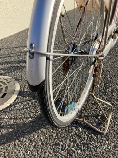 子供乗せの自転車に籠をつけました。