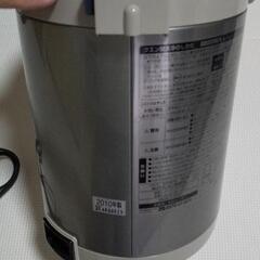 電気ポットの画像
